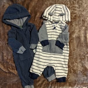 Two 3m warm baby zip ups